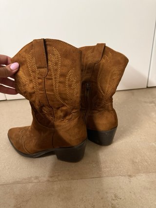 Botines de ante marrones