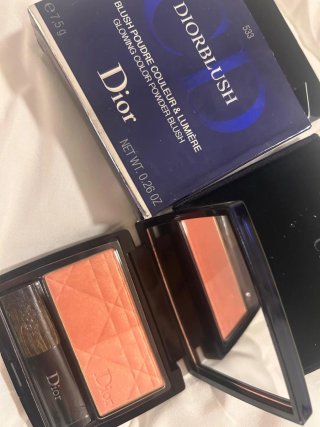 Dior Polvos Iluminadores Beige y Dorado