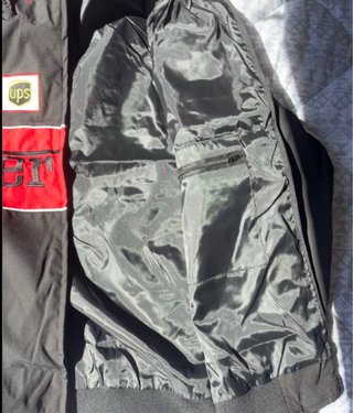 Chaqueta Ferrari F1 Talla M Parches
