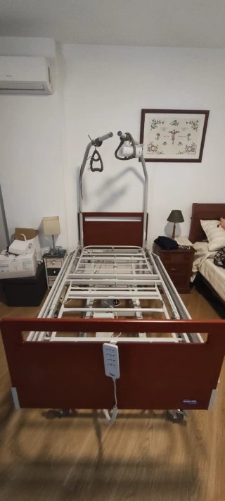 Cama articulada Invacare