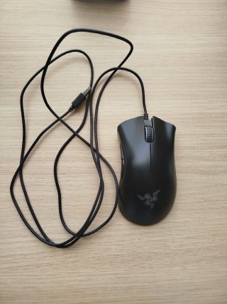 Raton Gaming Razer Deathadder Essential Negro