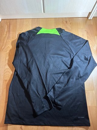 Chaqueta Liverpool Nike Negra y Verde