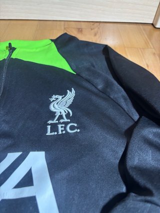 Chaqueta Liverpool Nike Negra y Verde