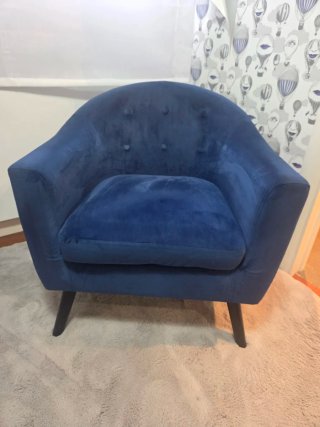Butaca terciopelo azul klein