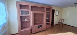 Mueble de salón madera y cristal