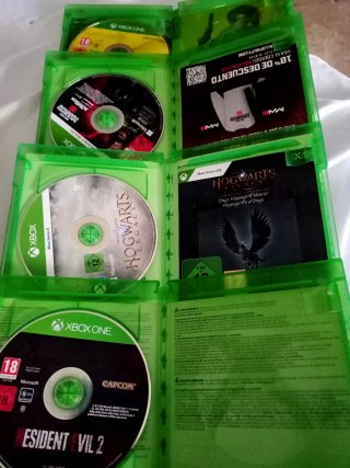 Lote 4 Juegos Xbox One: Cyberpunk, CoD, Hogwarts,
