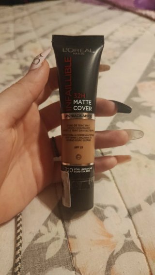 L'Oréal Infaillible 32H Matte Cover 320 e 330