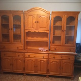 Mueble de salón madera y cristal