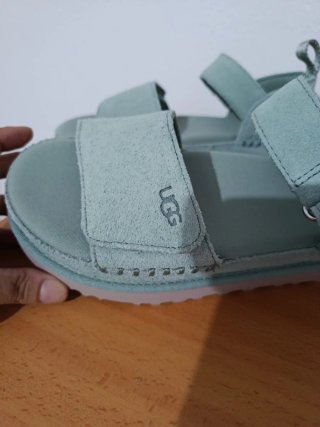 Sandálias UGG Verdes