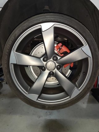 LLANTAS AUDI