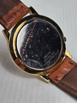 Orologio Vetta Arc-en-Ciel V8910-51 Vintage 90