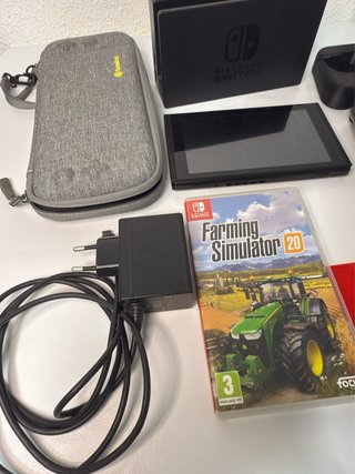 Nintendo Switch V2 + Accessori + Gioco