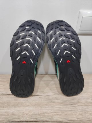 Salomon ultra glide 2 negro multi 43 1/3