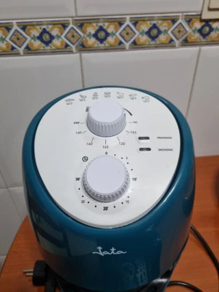 Freidora de aire Jata azul