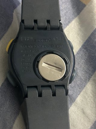 Reloj Swatch Digital Negro y Azul