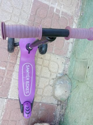 Patinete infantil Sawyer 3 ruedas morado