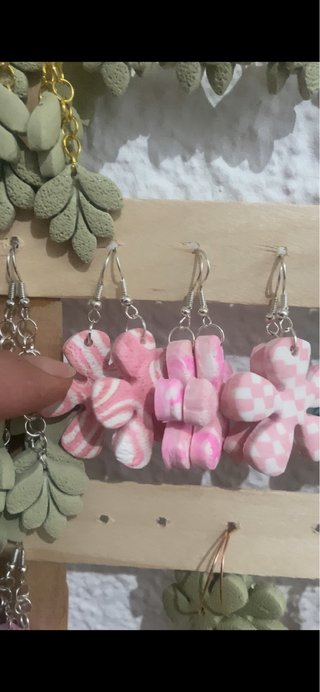 Pendientes florales azules y verdes