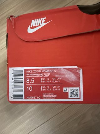 Nike Zoom Vomero 5 Blancas/Amarillas (Talla 42)