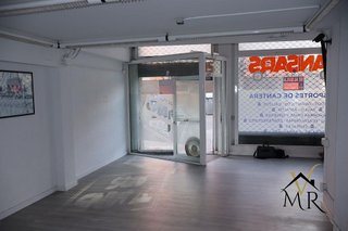 Local comercial en venta en Singuerlín - Can Franquesa - Les Oliveres en Santa Coloma de Gramanet