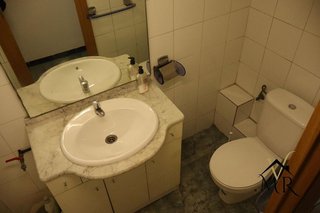 Local comercial en venta en Singuerlín - Can Franquesa - Les Oliveres en Santa Coloma de Gramanet