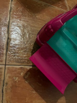 Coche Barbie Teledirigido Rosa