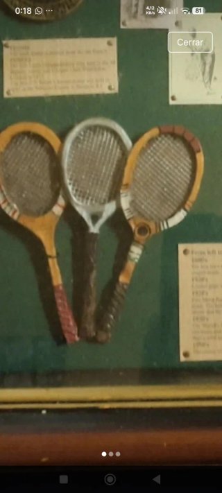 Vetrina storica speciale edizione raqueta vintage