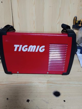 Soldador TM170TIG PVC con maleta de transporte.