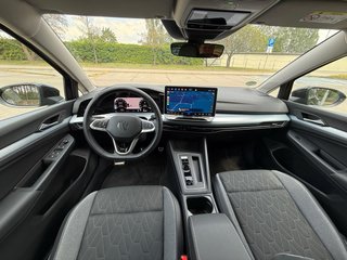 Volkswagen Golf 2025