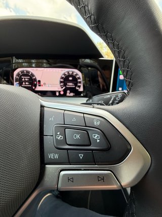 Volkswagen Golf 2025
