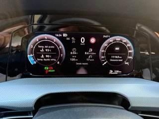 Volkswagen Golf 2025