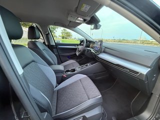 Volkswagen Golf 2025