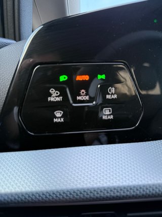 Volkswagen Golf 2025