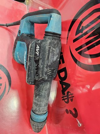 Martillo Demoledor Makita HM0871C, Buen estado.