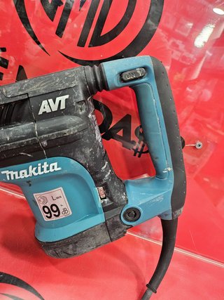 Martillo Demoledor Makita HM0871C, Buen estado.