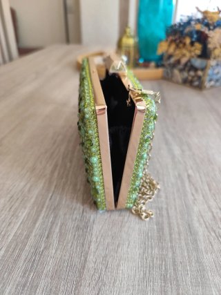 Bolso fiesta verde piedras y nacar