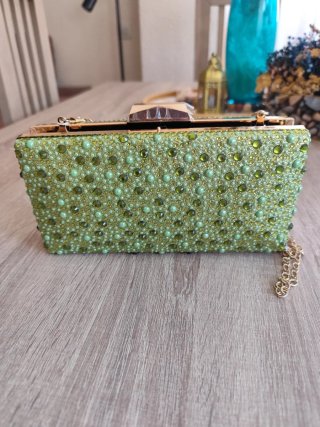Bolso fiesta verde piedras y nacar