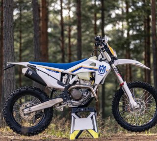 Husqvarna Enduro Moto Manual 2023 30 horas de uso