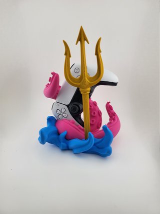 Soporte Mando PS5 Tentaculo Tridente Kraken