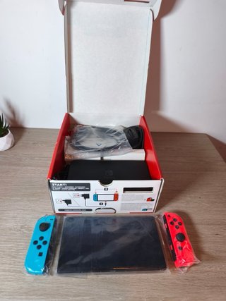 Nintendo Switch OLED como NUEVA
