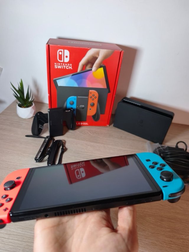 Nintendo Switch OLED como NUEVA