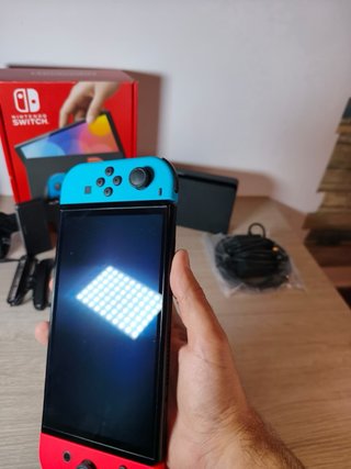 Nintendo Switch OLED como NUEVA