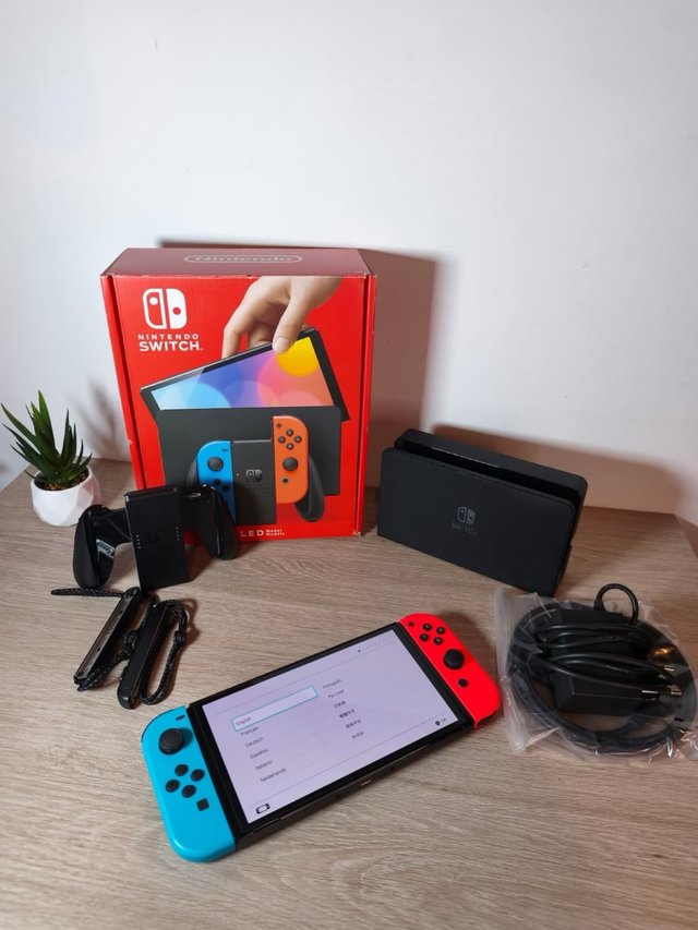 Nintendo Switch OLED como NUEVA