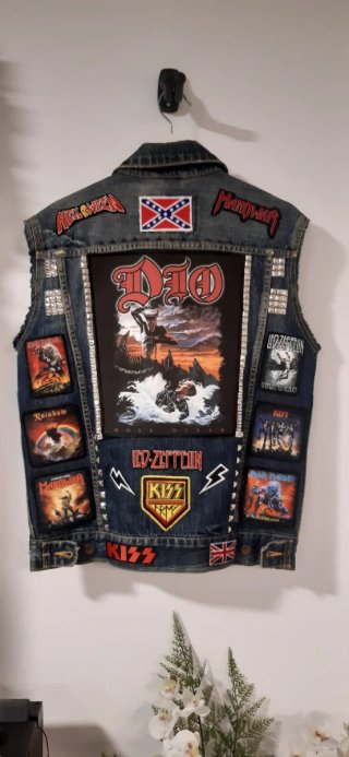Chaleco vaquero estilo heavy metal