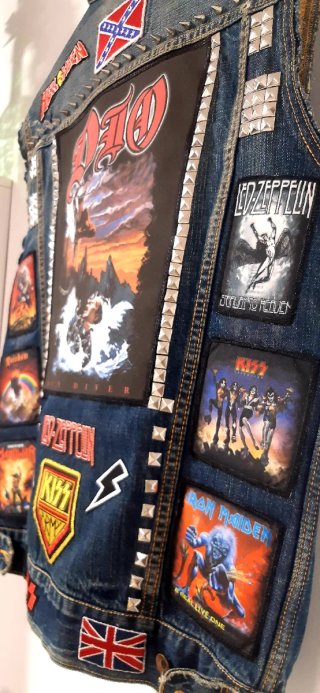 Chaleco vaquero estilo heavy metal