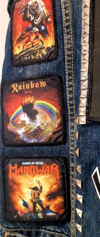 Chaleco vaquero estilo heavy metal