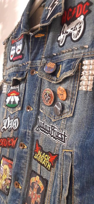 Chaleco vaquero estilo heavy metal
