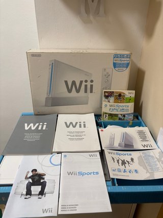 Nintendo Wii Completa con Caja y Wii Sports