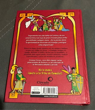 Carlota y el misterio del canario robado