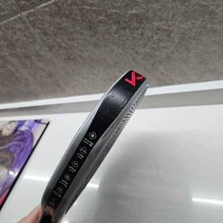 Pala de pádel Kombat Onyx 2026