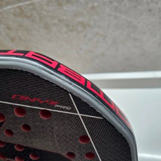 Pala de pádel Kombat Onyx 2026